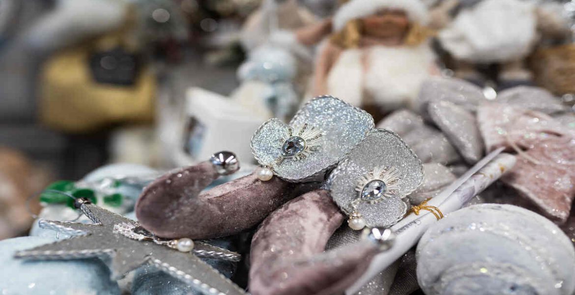 Welche Schmuckstücke bleiben zeitlos für jeden Anlass?