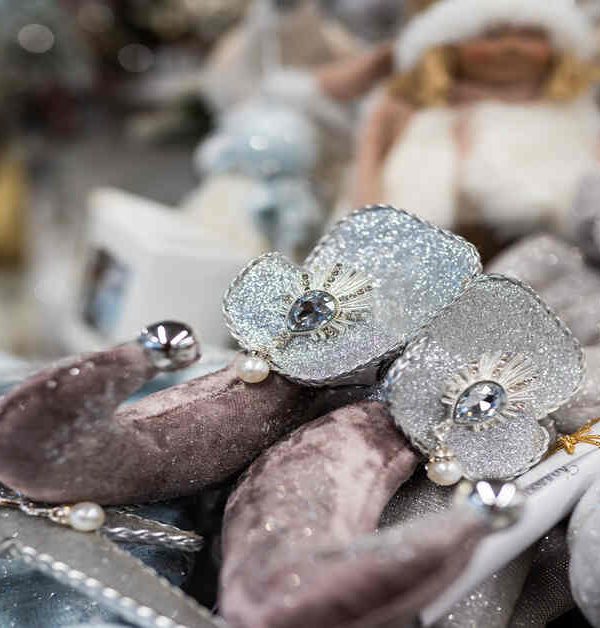 Welche Schmuckstücke bleiben zeitlos für jeden Anlass?