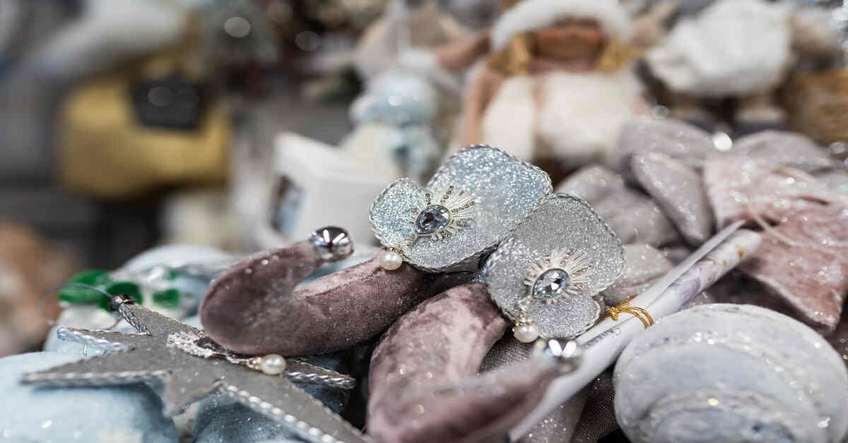 Welche Schmuckstücke bleiben zeitlos für jeden Anlass?